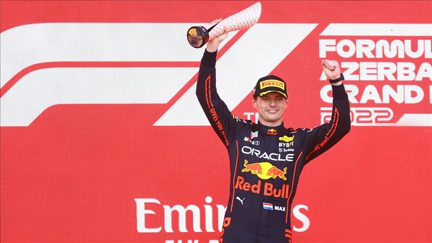 Max Verstappen thắng chặng thứ năm kể từ đầu mùa và dẫn đầu bảng xếp hạng. Ảnh: Daily Mail
