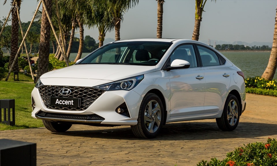 Hyundai Accent tăng 1 bậc so với tháng trước nhưng vẫn xếp sau Toyota Vios. Ảnh: TC Motor.