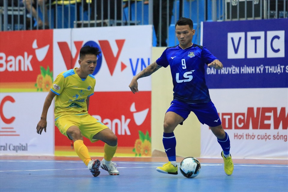 Thời gian còn lại, Thái Sơn Nam cố gắng tìm thêm bàn thắng để giành trọn 3 điểm nhưng không thành công. Đội bóng của huấn luyện viên Phạm Minh Giang chấp nhận kết thúc trận đấu ngày ra quân với 1 điểm sau trận hoà 1-1 trước Savinest Khánh Hoà.