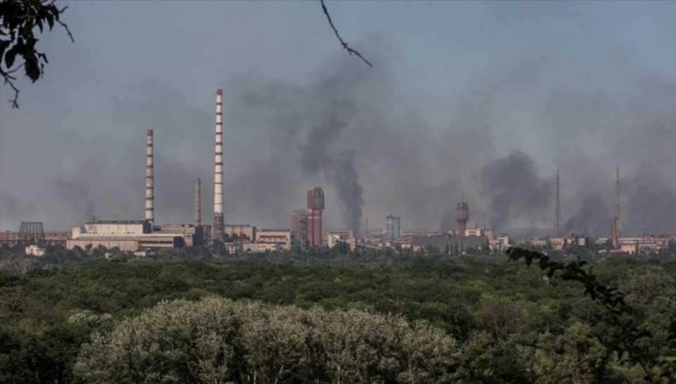 Giao tranh giữa Nga và Ukraina ở Sievierodonetsk. Ảnh: AFP