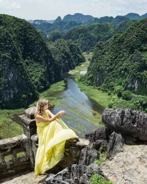 Tam Cốc - Bích Động.