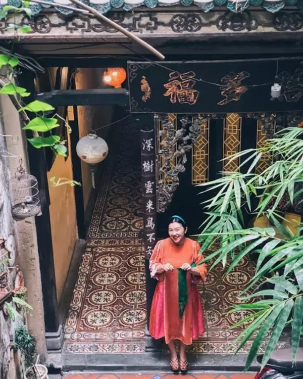 Quán cà phê ở phố cổ.