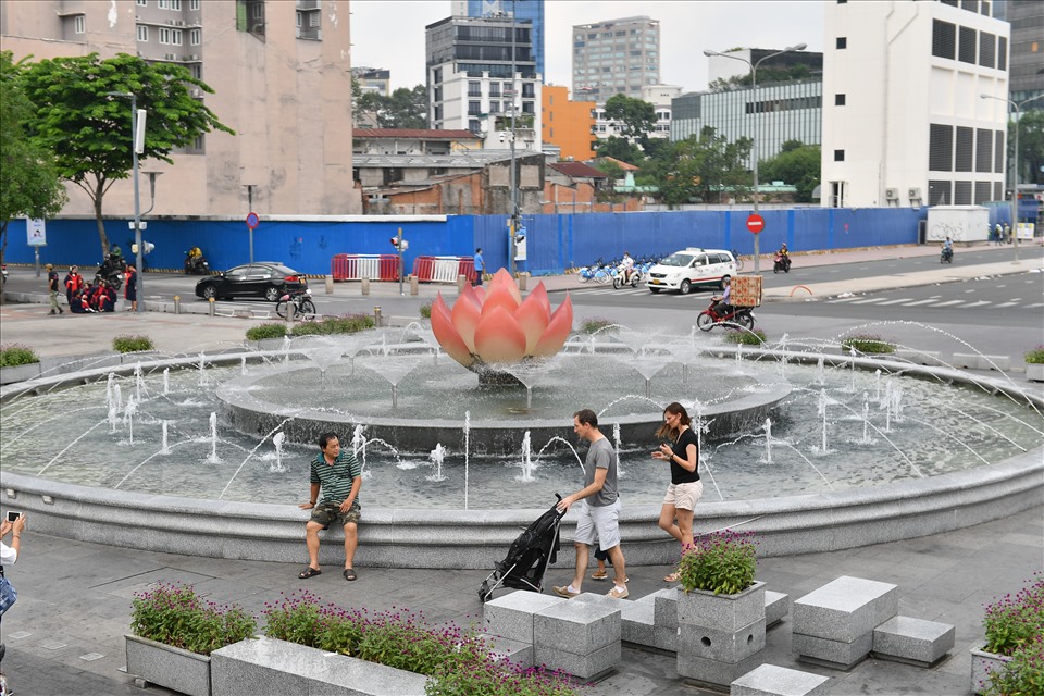 Phố đi bộ Nguyễn Huệ.