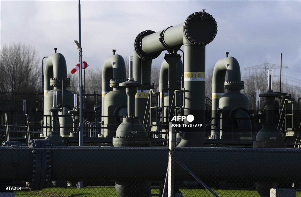 Gas pipeline near Garelsweerd, Groningen province, northern Netherlands.  Photo: AFP