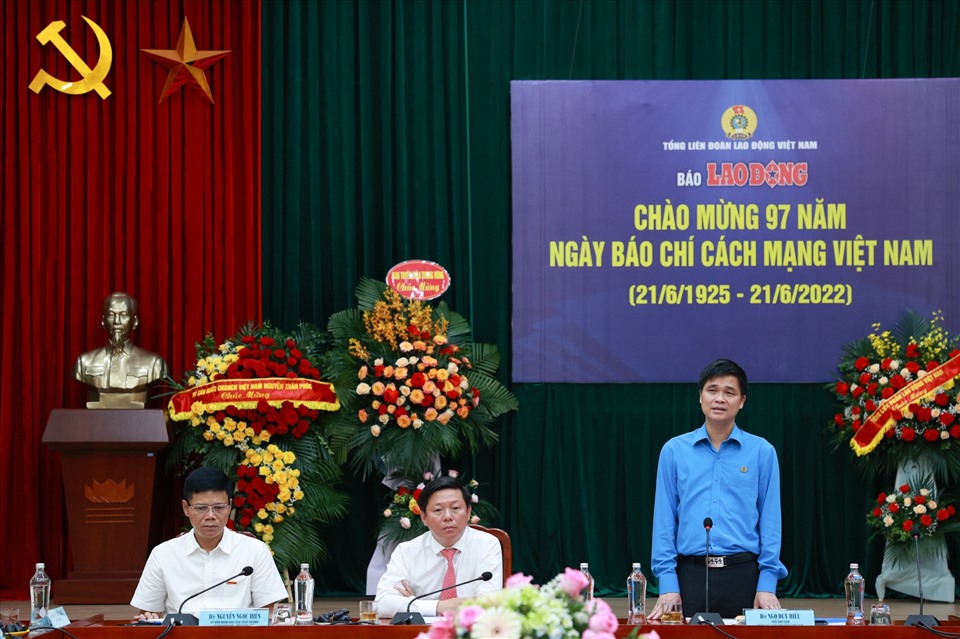 Ông Ngọ Duy Hiểu - Phó Chủ tịch Tổng Liên đoàn Lao động Việt Nam phát biểu. Ảnh: Hải Nguyễn