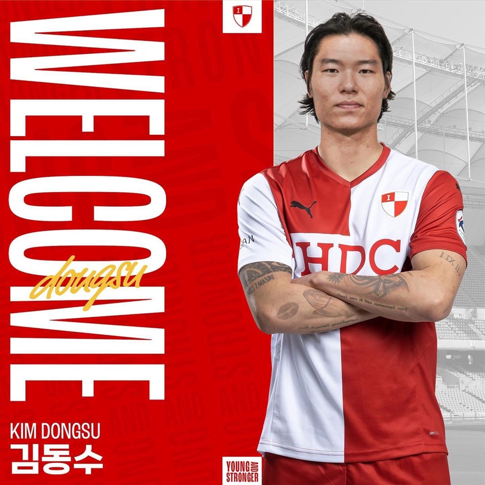 Kim Dong-su gia nhập Busan Ipark. Ảnh: Busan Ipark FC