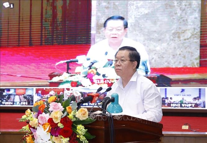 Ông Nguyễn Trọng Nghĩa, Bí thư Trung ương Đảng, Trưởng Ban Tuyên giáo Trung ương phát biểu tại hội nghị.