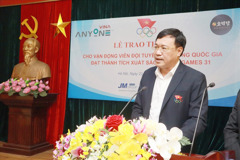 Ông Đặng Hà Việt - Tổng cục trưởng Tổng cục Thể dục thể thao phát biểu tại lễ trao thưởng tuyển bắn súng Việt Nam. Ảnh: Huy Đăng