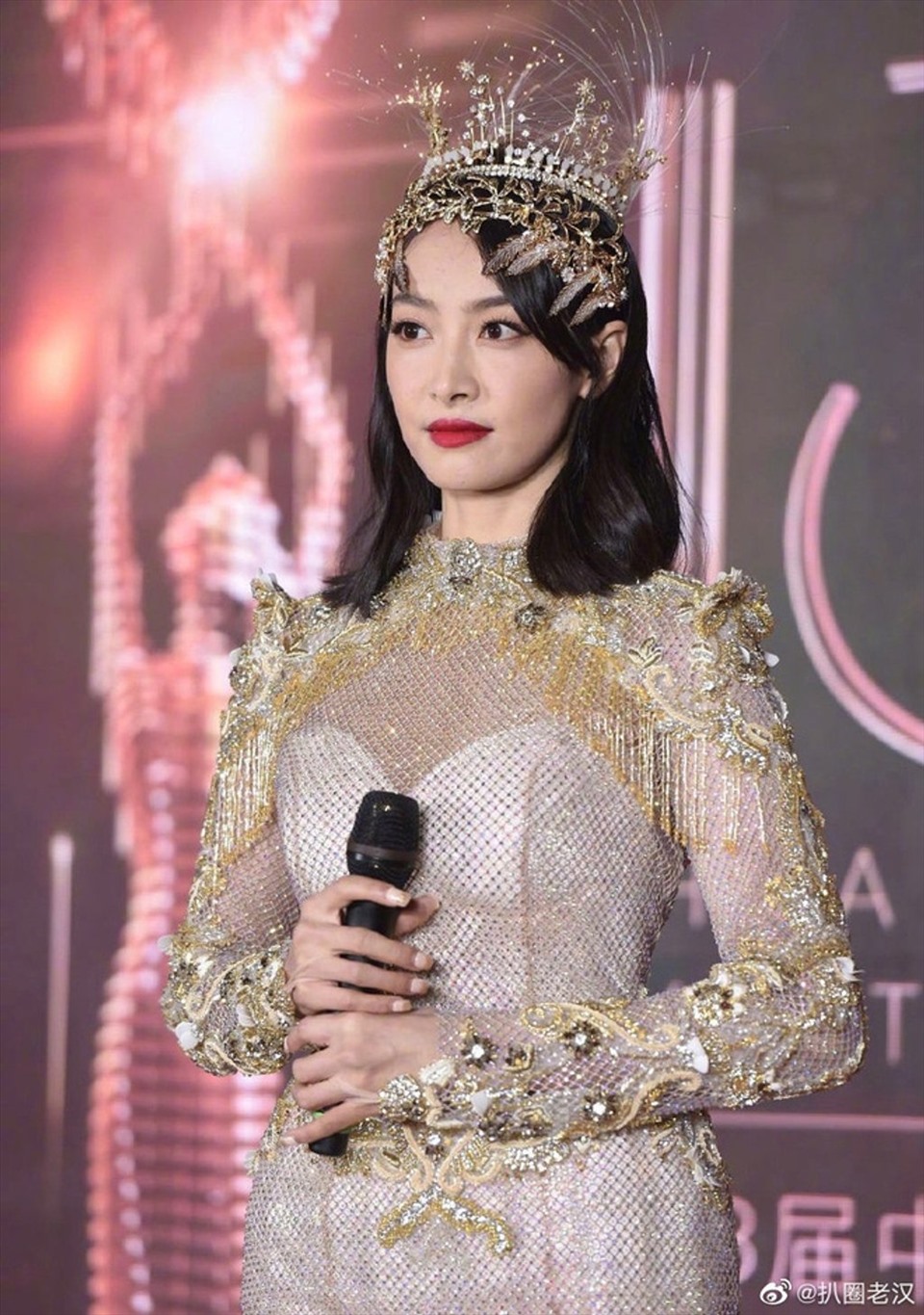 จนถึงปัจจุบัน Tong Thien เป็นชื่อที่มีชื่อเสียงใน C-biz  นักแสดงเป็นที่รักของการแสดง บางครั้งเธอก็กลับมาเป็นนักร้องในรายการวาไรตี้บางรายการ  ภาพถ่าย: “Xinhua .”