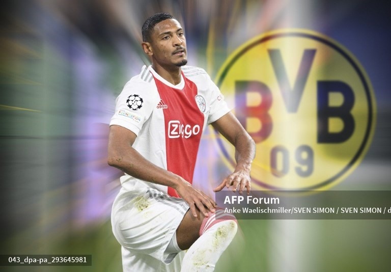 Haller đang rất gần với Dortmund. Ảnh: AFP