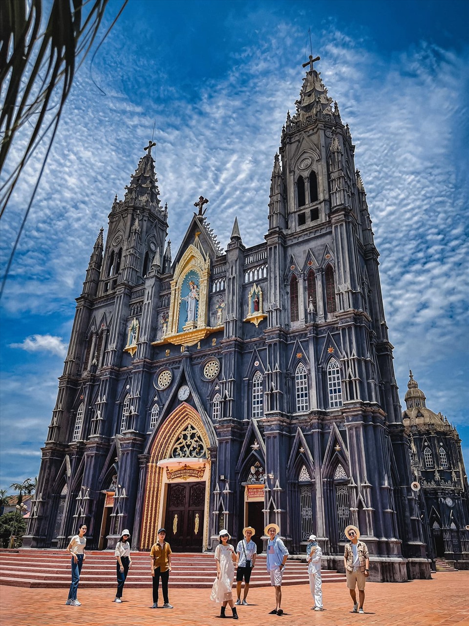 Chuyến foodtour khám phá ẩm thực Nam Định của nhóm bạn 8 người.