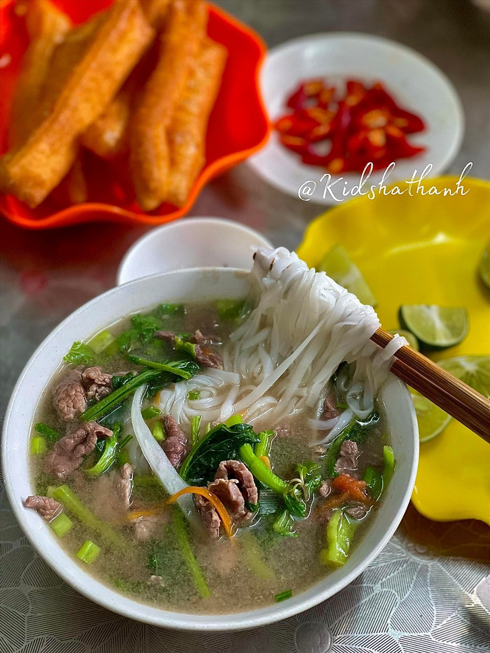 Phở chấm xá xíu quán Bé.