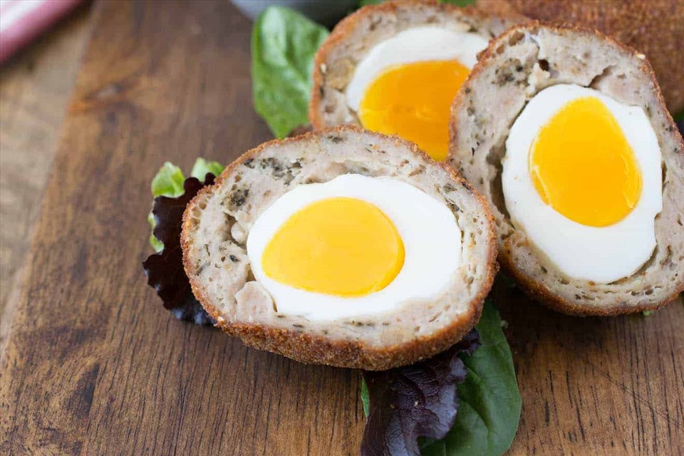 Tiêu thụ 3 quả trứng gà mỗi ngày giúp bạn dễ tăng cân nhanh chóng. Ảnh: Culinary Ginger