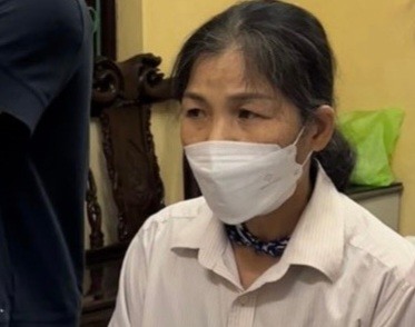 Phạm Thị Hương thời điểm bị bắt giữ sau 26 năm lẩn trốn. Ảnh: CACC