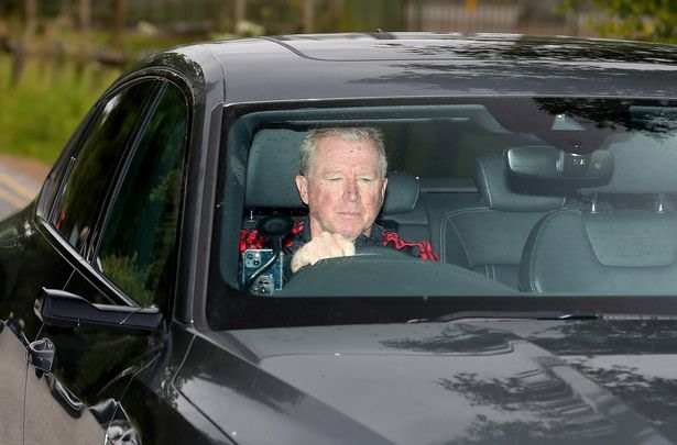 Steve McClaren sẽ góp sức cùng Ten Hag trong việc tái hiện vấn đề kỷ luật như dưới thời Sir Alex Ferguson. Ảnh: The Sun