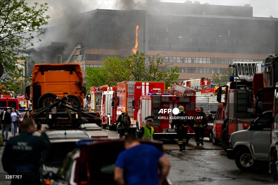 The scene of a fire at a shopping center in Moscow, Russia on June 3.  Photo: AFP