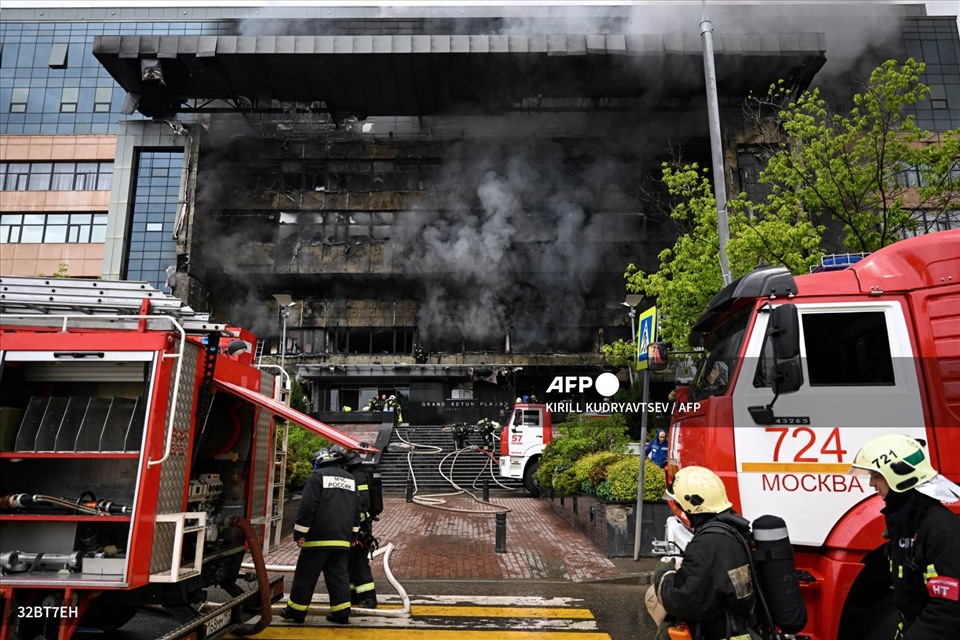 The scene of a fire at a shopping center in Moscow, Russia on June 3.  Photo: AFP