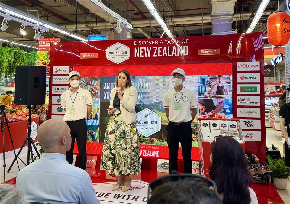 Bà Tredene Dobson - Đại sứ New Zealand tại Việt Nam phát biểu trong sự kiện
