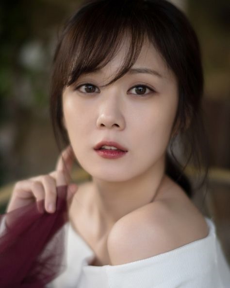 Nữ ca sĩ, diễn viên là một trong số biểu tượng nhan sắc Hàn Quốc