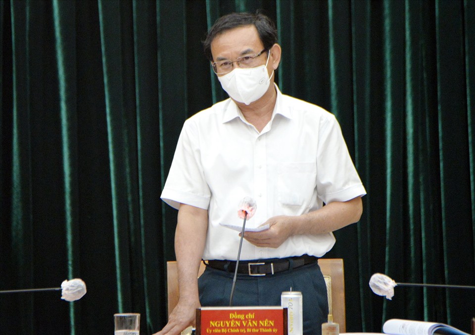 Bí thư Thành ủy TPHCM Nguyễn Văn Nên phát biểu tại buổi làm việc.  Ảnh: H.K