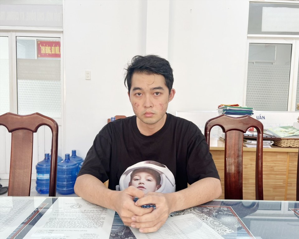 Nghi can Trương Quang Anh Đức (sinh năm 2000, quận Cái Răng, TP.Cần Thơ).