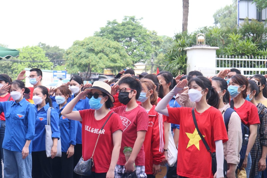 Tại Hà Nội, chiến dịch lần này thu hút hàng trăm tình nguyện viên đăng ký tham gia.