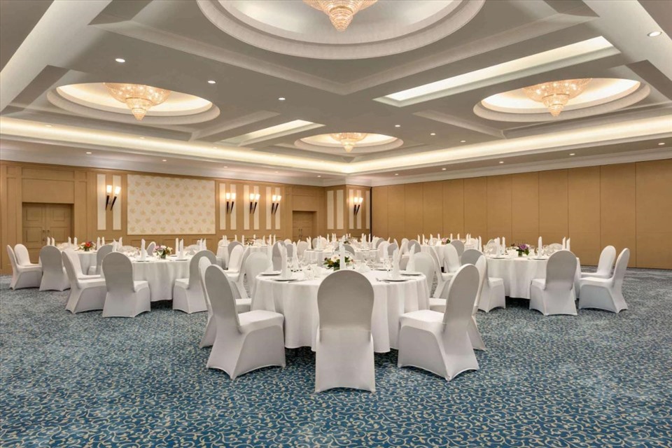 Nằm ở vị trí trung tâm, Wyndham Tashkent cung cấp chỗ ở và tiện nghi tổ chức hội họp cho các diễn đàn quốc tế, hội nghị, hội thảo, đào tạo, thuyết trình, phiên họp, cuộc họp kinh doanh và sự kiện văn hóa.