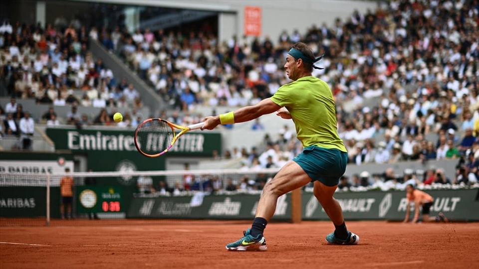 Rafael Nadal vẫn luôn phải tiêm thuốc tê trước mỗi trận đấu. Ảnh: Roland Garros