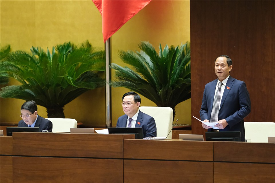 Phó Chủ tịch Quốc hội Trần Quang Phương phát biểu kết thúc phiên thảo luận.