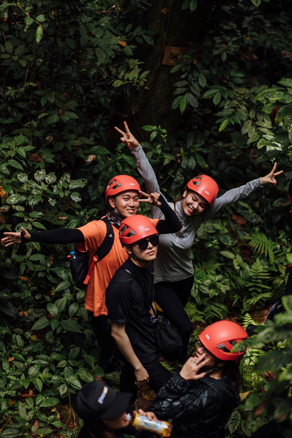 Chuyến đi là sự kết hợp giữa trekking, bơi lội, nghỉ dưỡng.