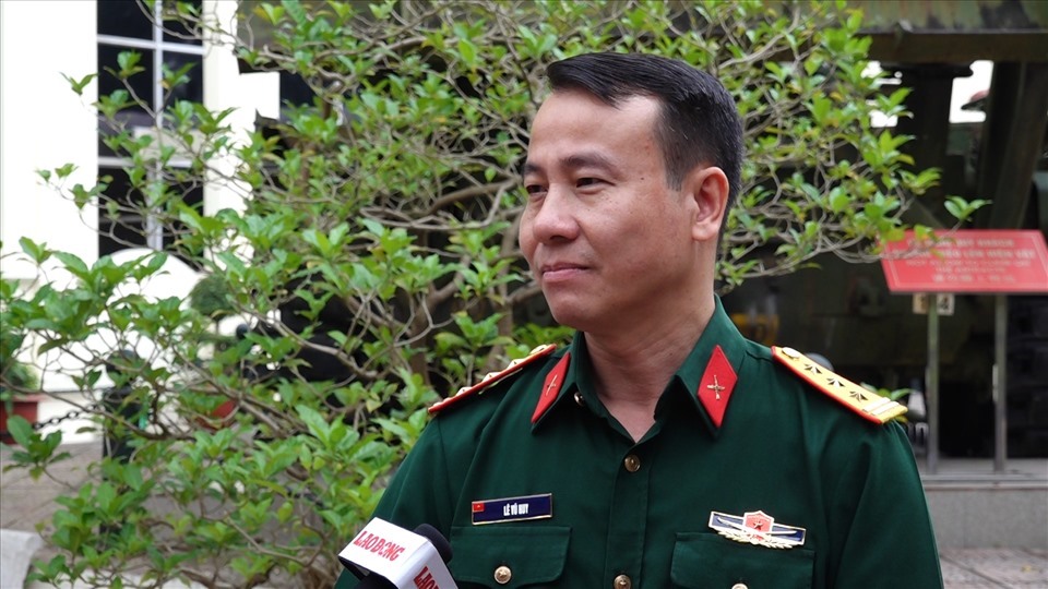 Thượng tá Lê Vũ Huy - Giám đốc Bảo tàng Lịch sử Quân sự Việt Nam. Ảnh: Phạm Đông