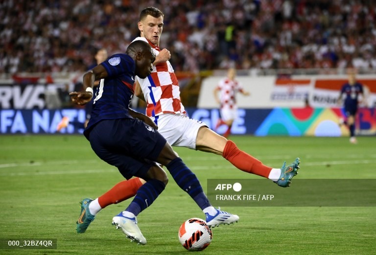 Diaby là cầu thủ chơi nổi bật bên phía tuyển Pháp.  Ảnh: AFP