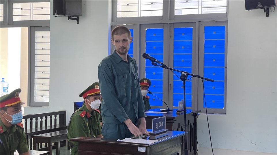 Bị cáo Khlebostroev Konstantin tại tòa. Ảnh: DT