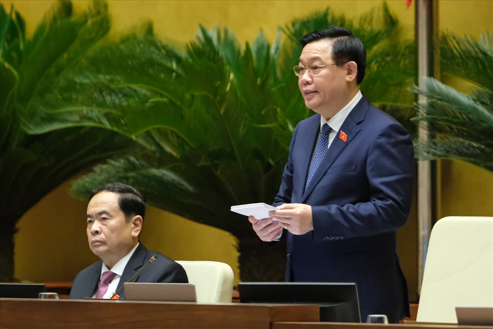 Chủ tịch Quốc hội Vương Đình Huệ điều hành nội dung chất vấn thứ 2.