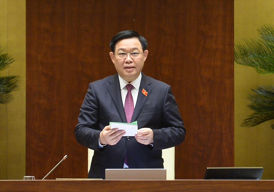 Chủ tịch Quốc hội Vương Đình Huệ phát biểu kết thúc chất vấn Nhóm vấn đề thứ 4 về lĩnh vực giao thông vận tải.