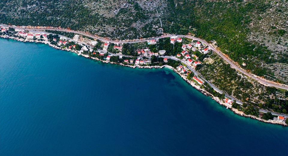 Thị trấn biển Budva là trung tâm khu tự quản Budva, thuộc nước cộng hòa Montenegro, bên bờ biển Adriatic.