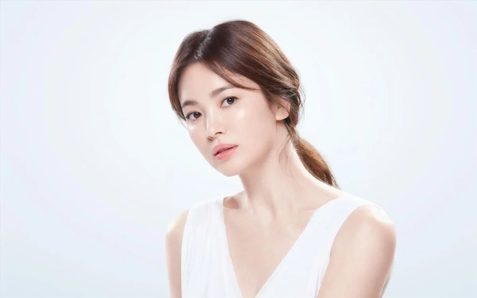 Song Hye Kyo được mệnh danh cứ đóng phim với ai sẽ hẹn hò người đó. Ảnh: Xinhua