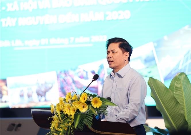 Bộ trưởng Bộ Giao thông Vận tải Nguyễn Văn Thể phát biểu.