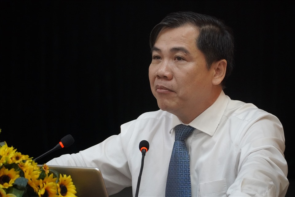 Ông Nguyễn Văn Thắng - Phó Trưởng ban Tuyên giáo Tỉnh ủy báo cáo tại hội nghị. Ảnh: T.A