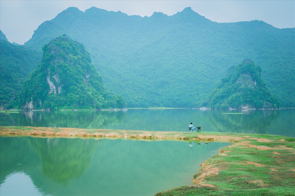 Hồ Tuy Lai - điểm cắm trại mới nổi gần Hà Nội