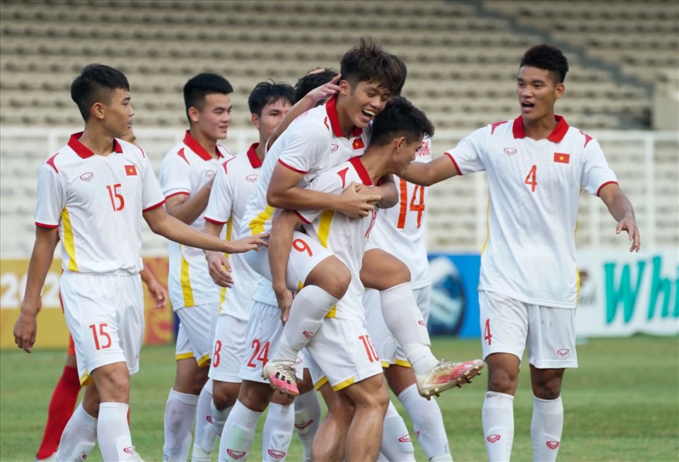 U19 Việt Nam đang có đà tâm lí thoải mái trước trận đấu với U19 Thái Lan. Ảnh: VFF
