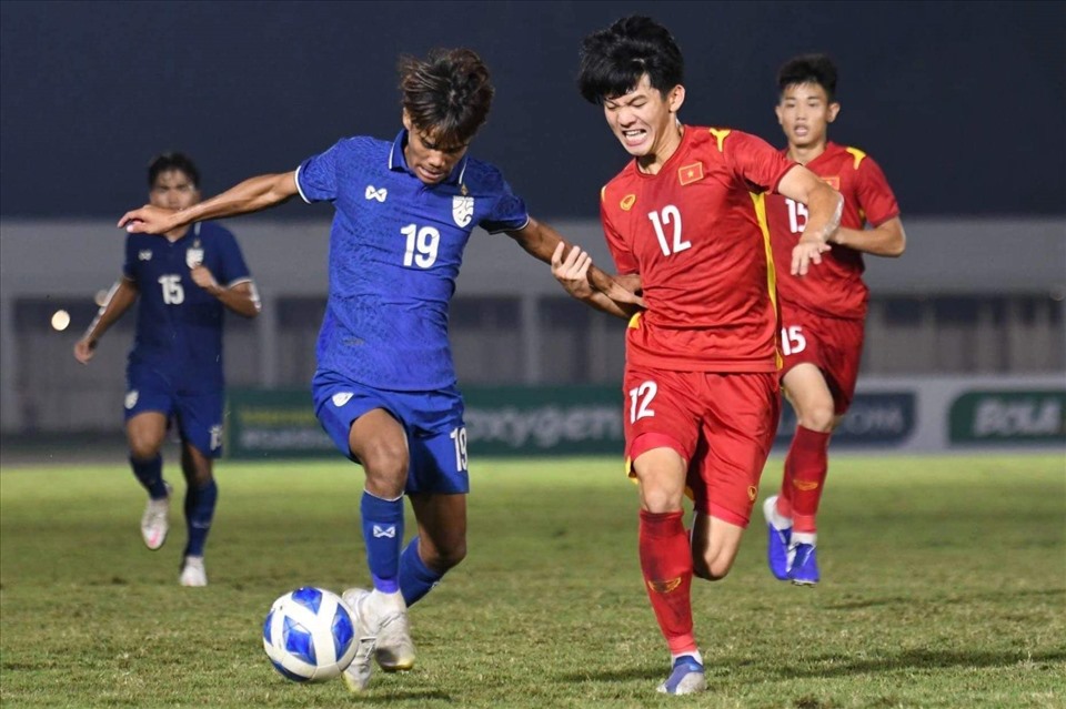 U19 Việt Nam vẫn chưa có bàn thắng dù có nhiều pha tấn công. Ảnh: FAT