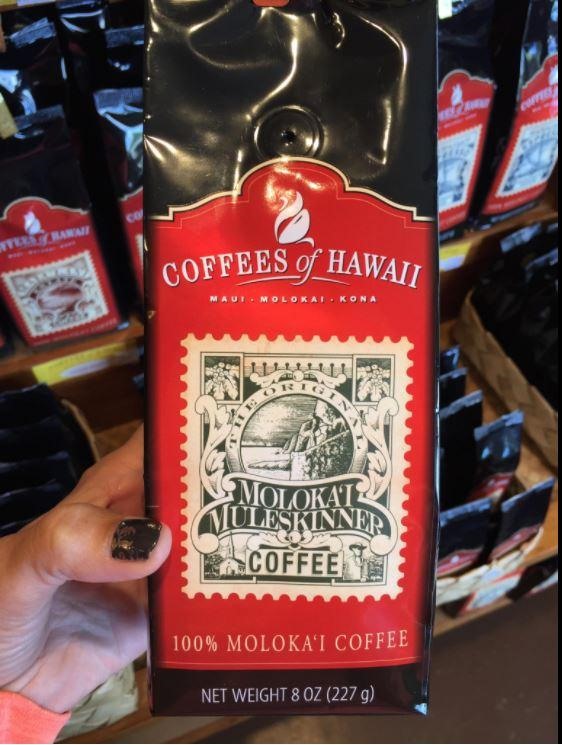 8. Cà phê Molokai. Tên của loại cà phê này cũng chính là tên hòn đảo nhỏ nơi nó được tìm thấy trong quần đảo Hawaii. Hạt của loại cà phê này có tên là catuai đỏ, mọc trên đất núi lửa và có giá là 250 USD/cốc (khoảng 590.000 đồng).