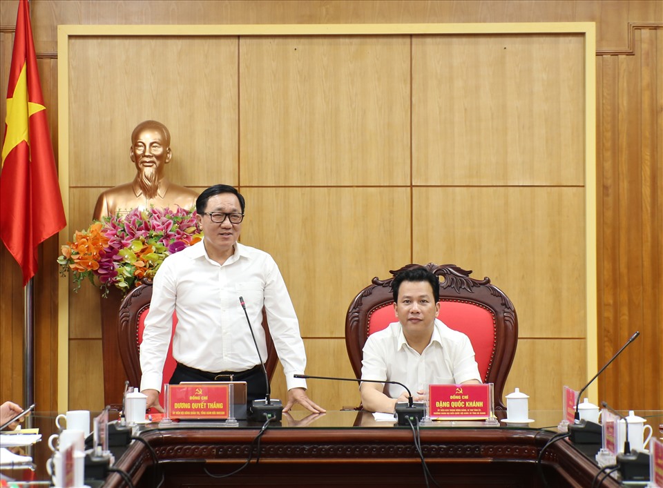 Tổng Giám đốc NHCSXH Dương Quyết Thắng phát biểu tại buổi làm việc với Tỉnh ủy Hà Giang.