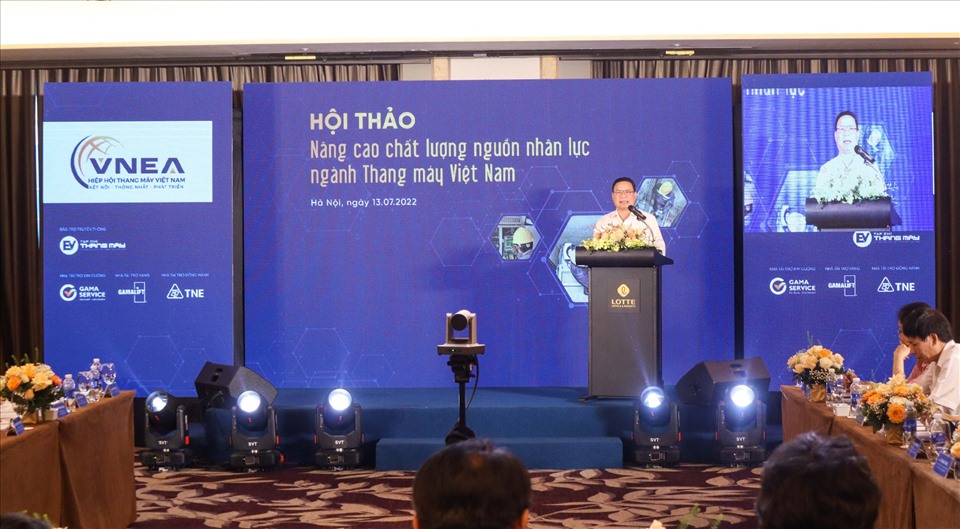 Thứ trưởng Bộ LĐTBXH Lê Văn Thanh tới dự và phát biểu tại Hội thảo