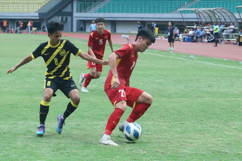 Tận dụng cơ hội không tốt khiến U19 Việt Nam không thể làm nên bất ngờ trước U19 Malaysia. Ảnh: VFF