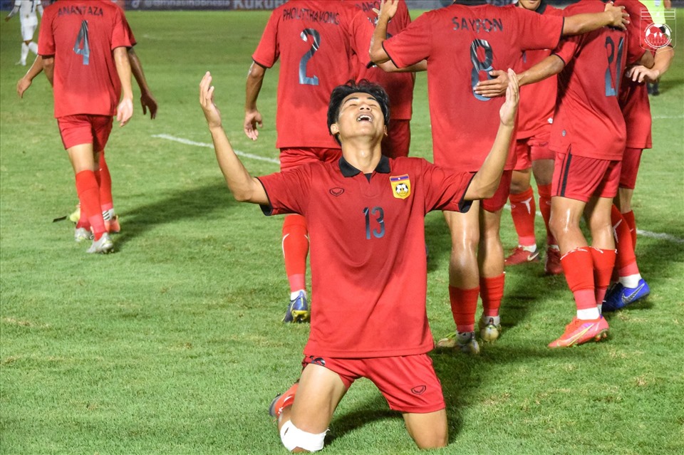 U19 Lào có chiến thắng bất ngờ trước U19 Thái Lan để giành quyền vào chung kết Giải U19 Đông Nam Á 2-0. Ảnh: LFF