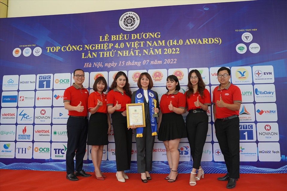 Các thành viên Dai-ichi Life Việt Nam tại buổi lễ trao giải.