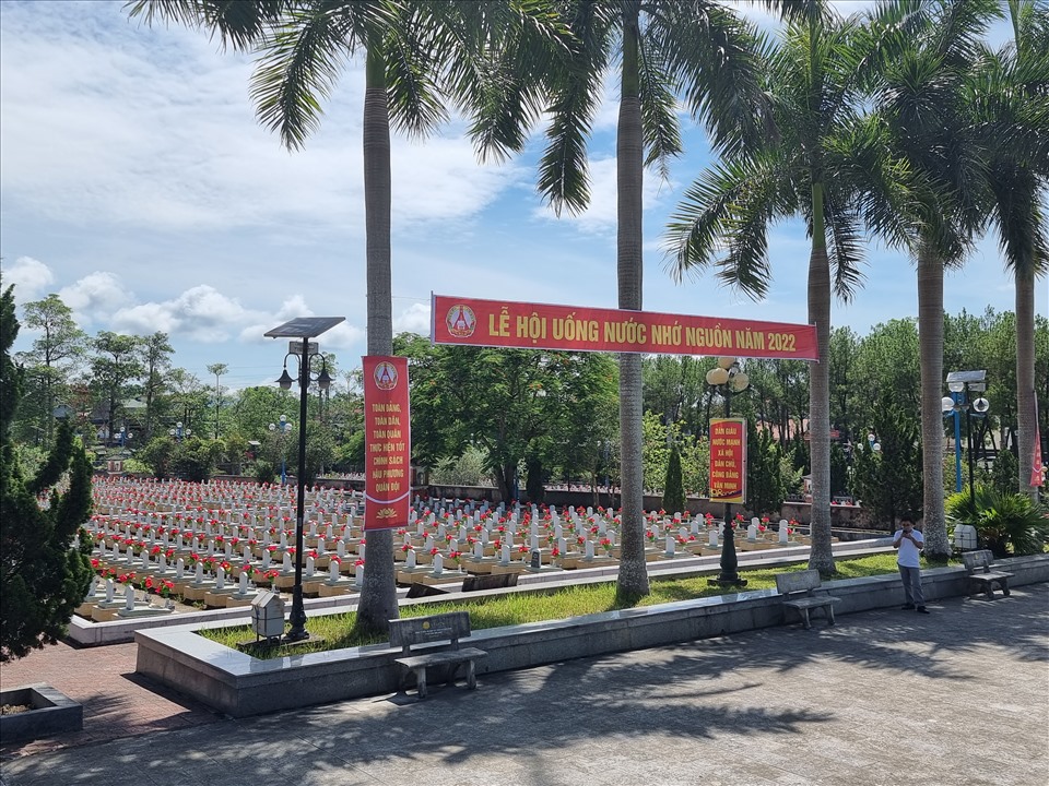 Năm nay, tỉnh Nghệ An phối hợp tổ chức Lễ hội Uống nước nhớ nguồn, với nhiều hoạt động được tổ chức tại Nghĩa trang liệt sĩ quốc tế Việt Lào: Lễ khai quang ngày 20.7; Lễ yết cáo ngày 24.7, Lễ tưởng niệm, thắp nến tri ân được tổ chức vào 19h ngày 25.7.
