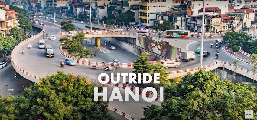 Chương trình của Discovery đưa du khách thế giới ghé thăm Hà Nội. - Ảnh: chụp màn hình